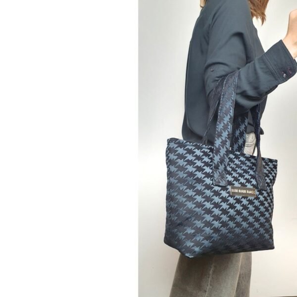 Tote Total Black Bat