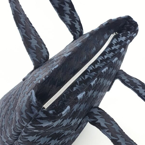 Tote Total Black Bat