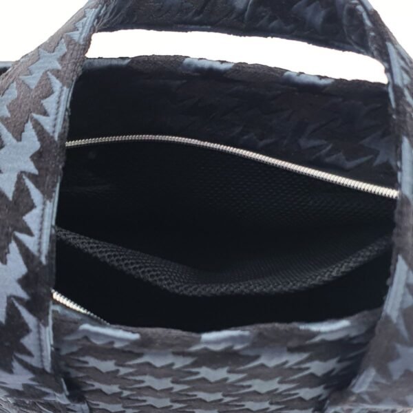 Tote Total Black Bat