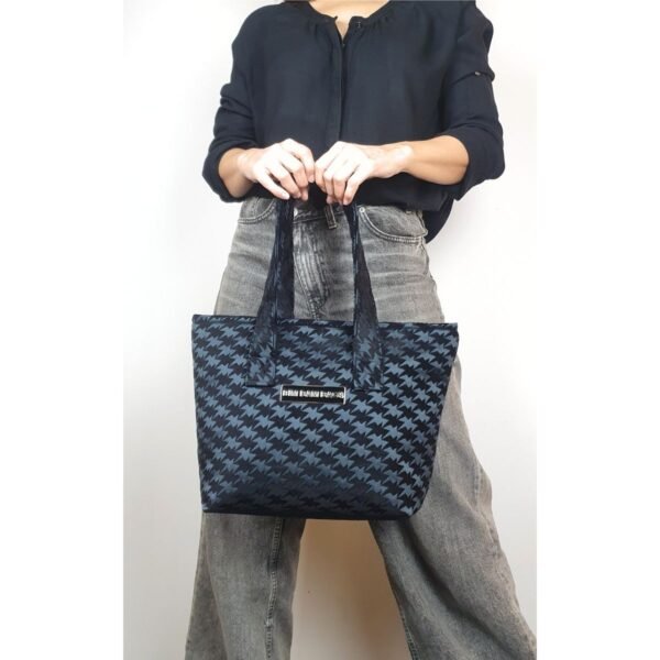 Tote Total Black Bat