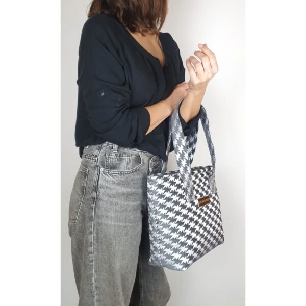 Tote Silver Bat