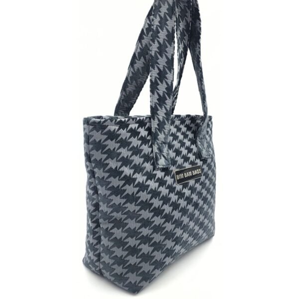 Tote Grey Bat