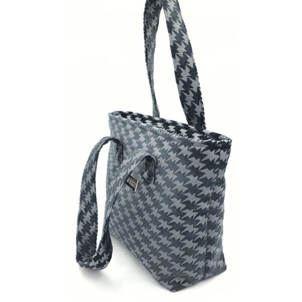 Tote Grey Bat