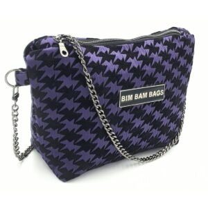 Trapeze Purple Bat, bolso mediano con estampado morado y negro y cadena metálica plateada