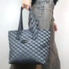 Tote Grey Bat