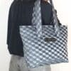 Tote Grey Bat