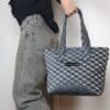 Tote Grey Bat