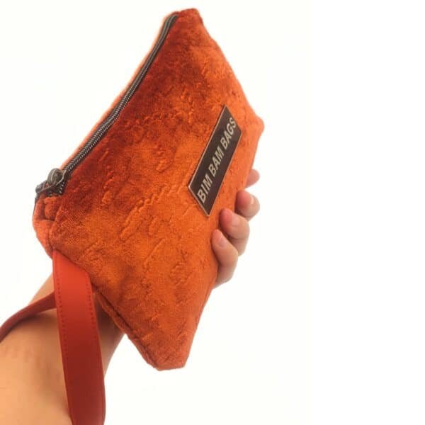 3 Wristlet Lava